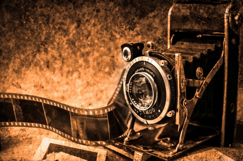 photographe-LA ROQUETTE SUR VAR-min_light-wood-night-camera-photography-vintage-1245236-pxhere.com